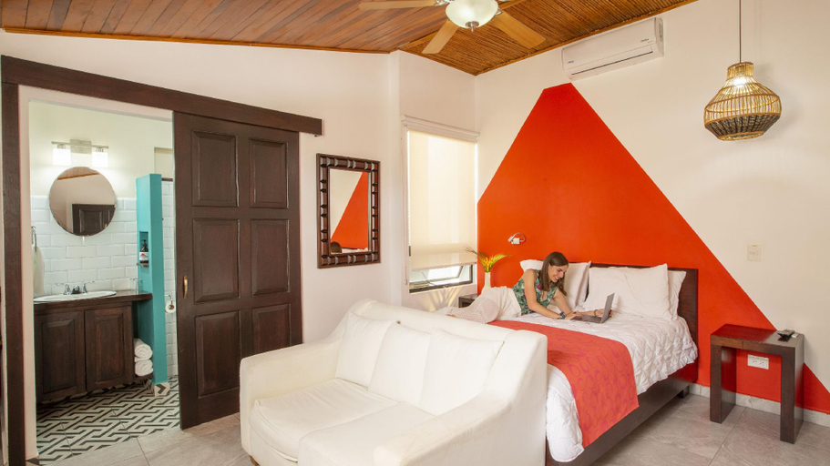 Bedroom 2, La Fortuna Lodge by Treebu Hotels, San Carlos