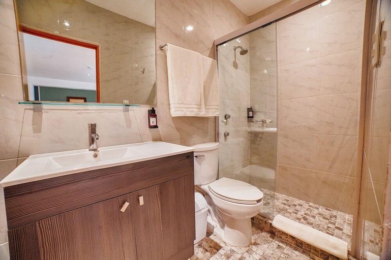Bathroom, Hotel Casa Tequis San Luis Potosi, San Luis Potosí