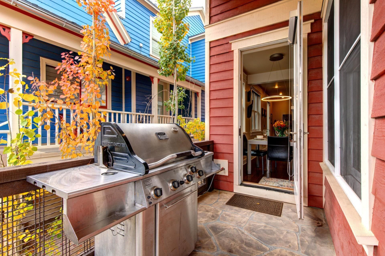 Others 4, Red Crest 3 Bedrooms PWS-957 by KBM, Summit