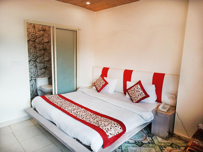 Bedroom 2, Hotel Brijwasi Palace, Garhwal