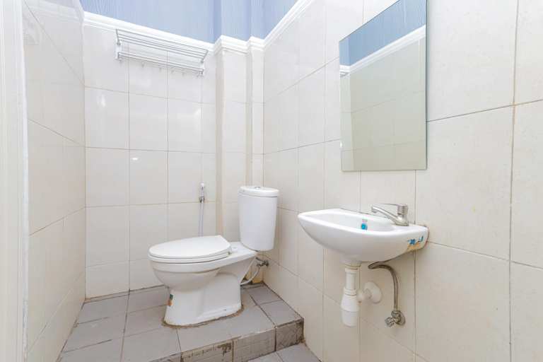 bathroom 17