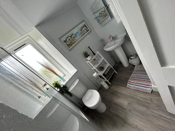 Others 5, St Duthus Hotel, Highland