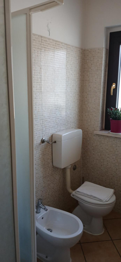 Bathroom 2, B&B La Foglietta, L'Aquila