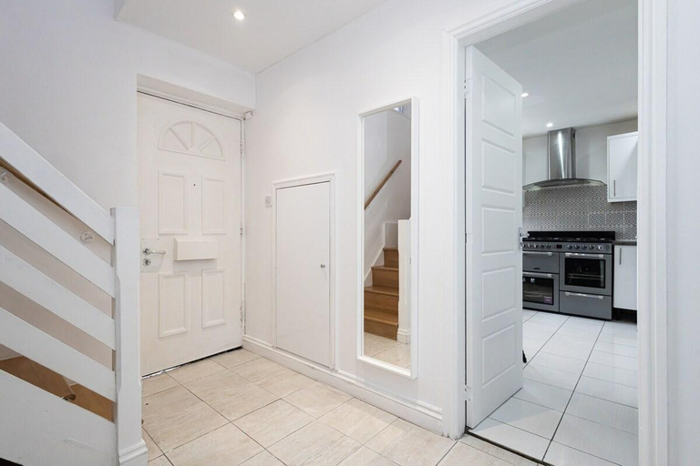 Others 3, Cosy Retreats Central+ Netflix+Free Parking, Manchester