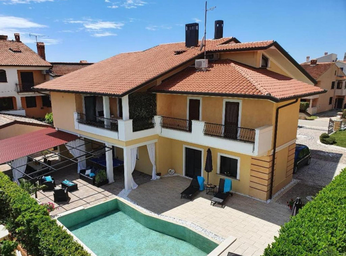Exterior & Views 2, Apartments Alenka, Rovinj