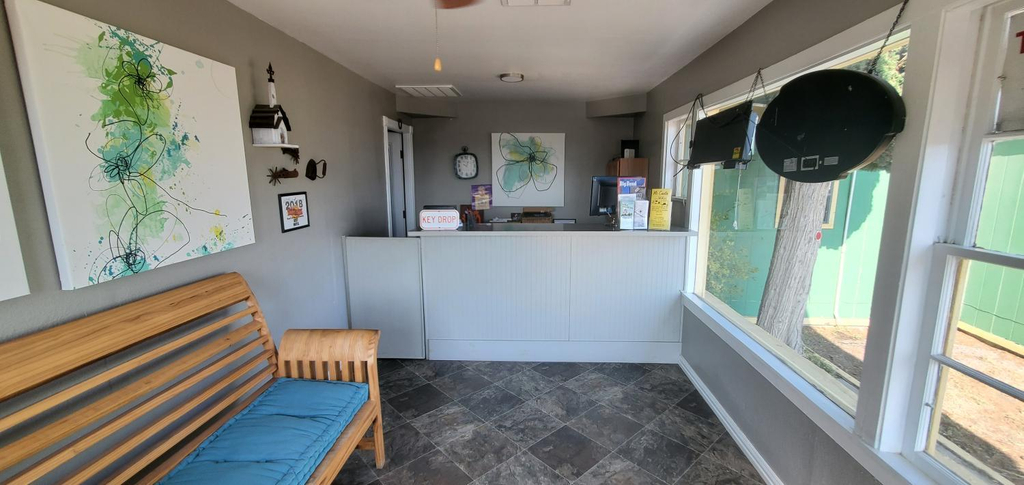 Public Area, Town & Country, Pecos