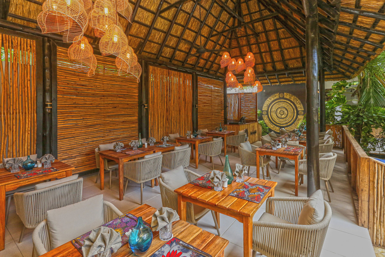 Food & Drinks 4, Z Hotel & Z2 Hotel, Kaskazini 'A'