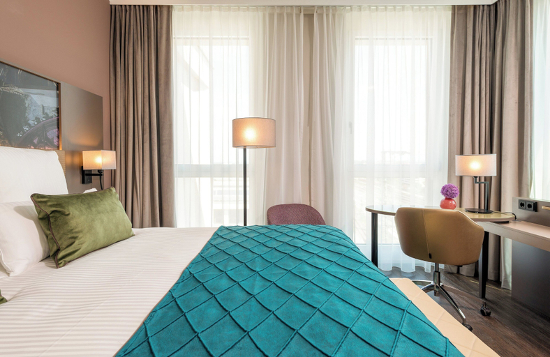 Bedroom 2, Leonardo Royal Hotel Nürnberg, Nürnberg