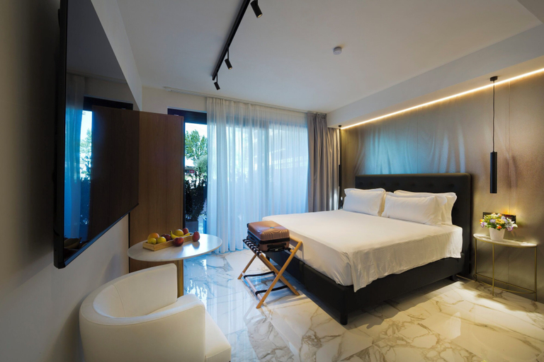 Bedroom 3, BOUTIQUE HOTEL SIRMIONE, Brescia