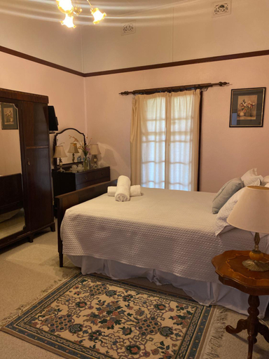 Bedroom 4, Netherby Guesthouse, Kempsey