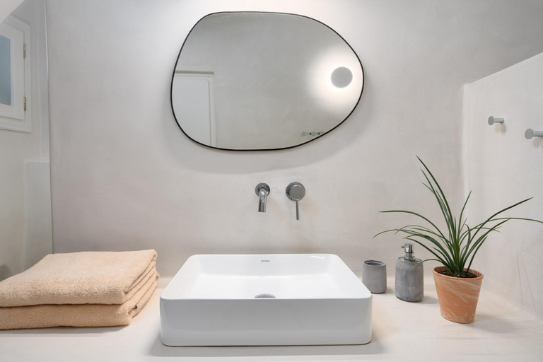 Bathroom 3, Kalyva Cycladic house - Oia Santorini, South Aegean