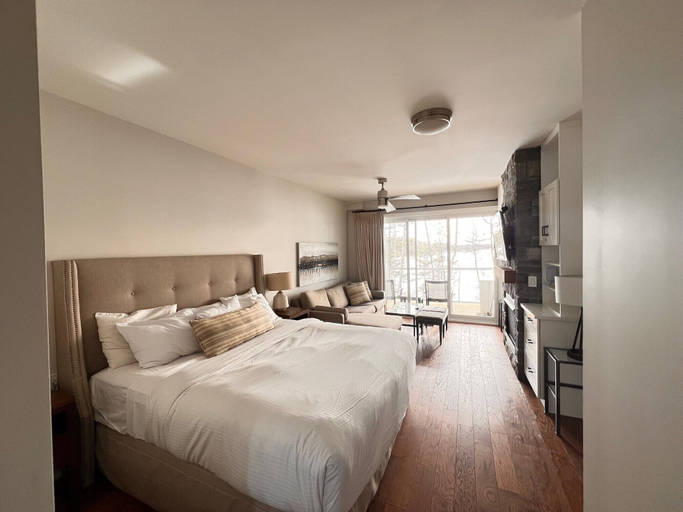 Bedroom 3, Touchstone Resort, Muskoka