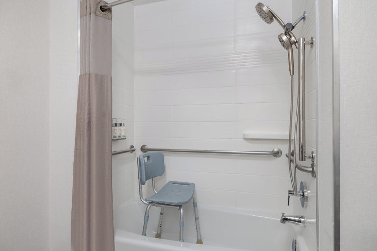 Bathroom 5, Garner Hotel BOISE AIRPORT by IHG, Ada