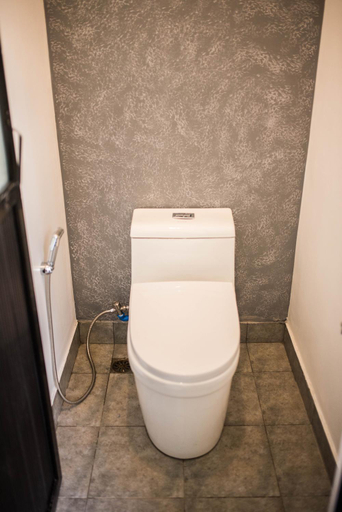 Bathroom 5, Avisala Hostel Coron, Coron