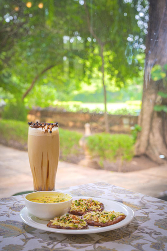 Food & Drinks 5, Deo Bagh, Gwalior