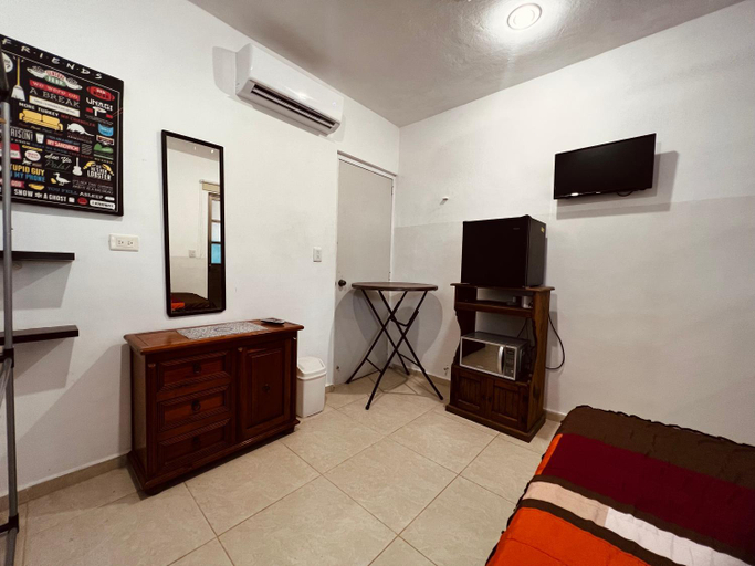 Others 2, Habitacion independiente al Norte de Merida, Mérida
