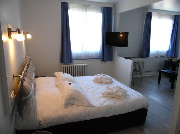 Bedroom 2, Chante Grelet, Puy-de-Dôme