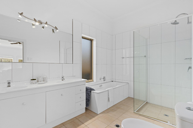 Bathroom 2, Lambert Estate Retreat, Barossa - Angaston
