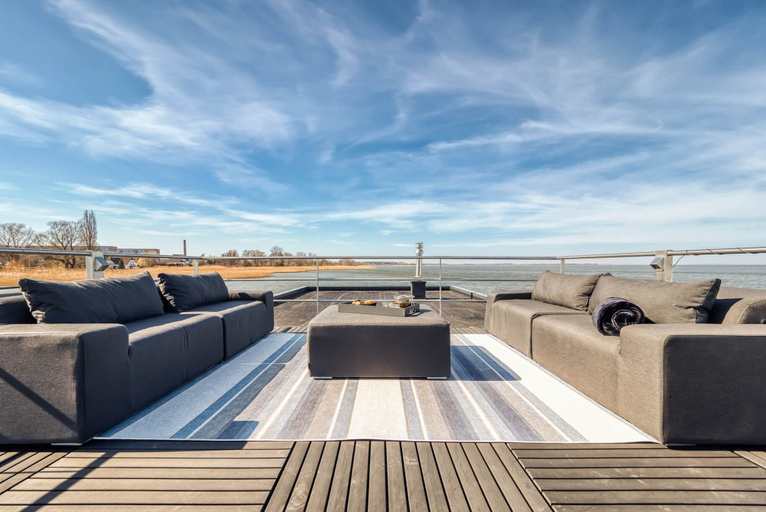 Balcony 4, Hausboot am Saaler Bodden, Ribnitz-damgarten, Vorpommern-Rügen