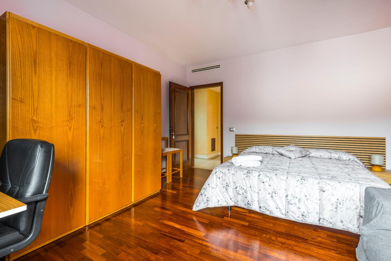Others 3, Suite con Bagno a Carpi Wi-Fi & Smart tv, Modena
