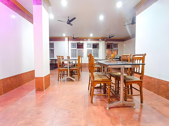 Food & Drinks 5, FabExpress Janakiraman, Puducherry