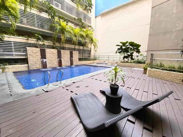Others 5, 1 Bedroom Condo Unit Near Airport, Pasay City