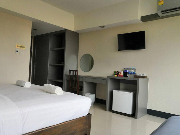Bedroom 2, Nitta Ville, Hang Chat