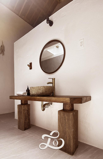 Bathroom, Lo Villa Phu Yen, Đông Hòa