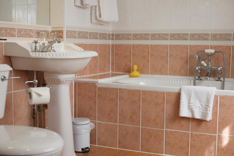 Bathroom 4, Moore Place Hotel, BW Signature Collection, Central Bedfordshire