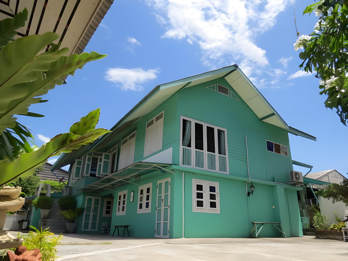 Exterior & Views 2, R-Lampang Guest House, Muang Lampang