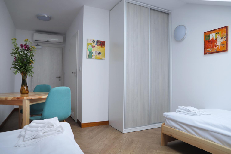 Bedroom 2, ArtRooms Pokoje Goscinne, Krosno City