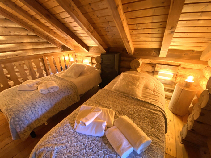 Room 2, L'ours Blanc Chalet en Rondins, Vosges
