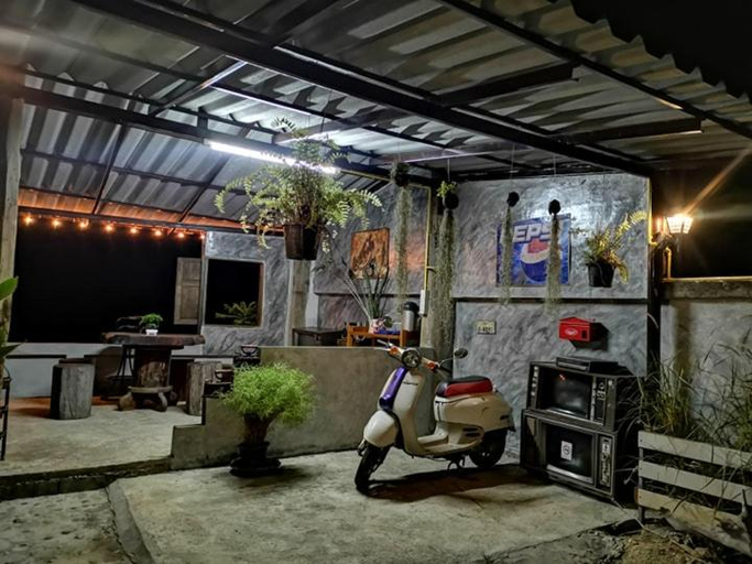 Food & Drinks, Nong O Blue House Resort, Si Satchanalai