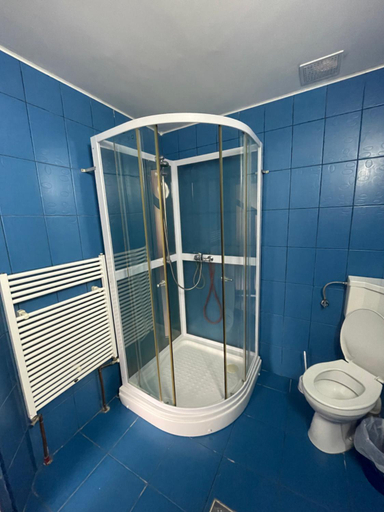 Bathroom 3, Pensiunea Hyperion Cormaia, Sangeorz-bai