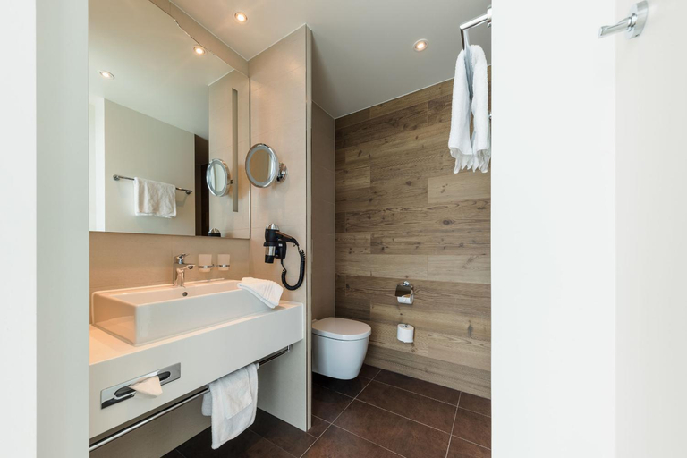 Bathroom 4, Hotel kommod, Werdenberg