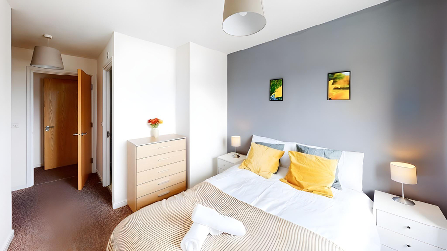 Bedroom 2, Tamblin Lodge - Fresh, Modern Apartment, Hertfordshire