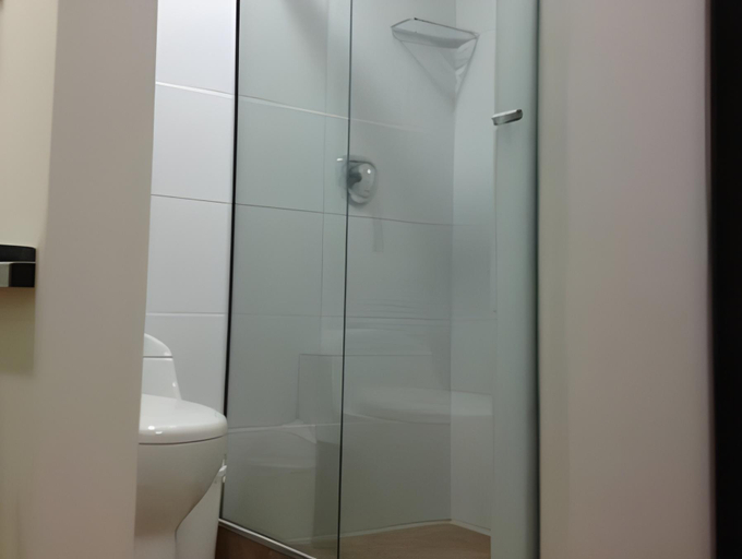Bathroom 2, Hotel Benidorm, Manizales
