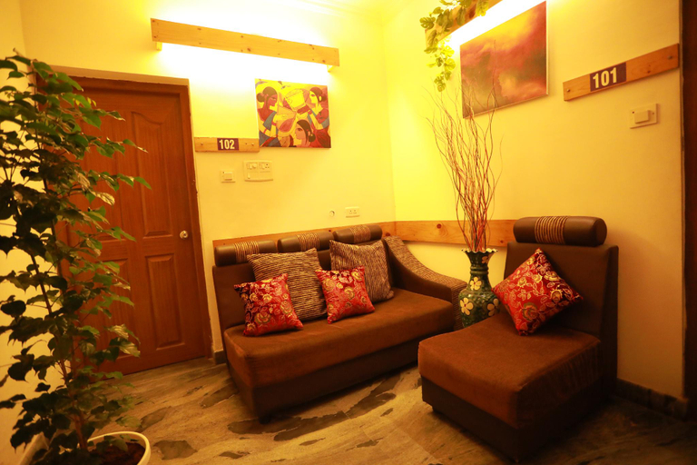 Public Area 2, The WAVES by the Beach Inn, Ernakulam