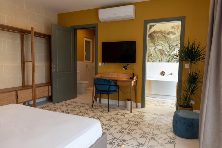 Bedroom 2, The Carob Tree B&B
