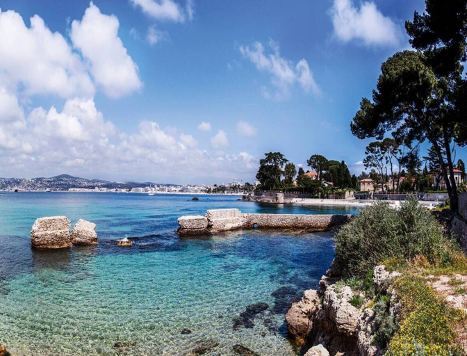 View from property 3, Apartment in Juan-les-pins Near Sandy Beaches, Alpes-Maritimes