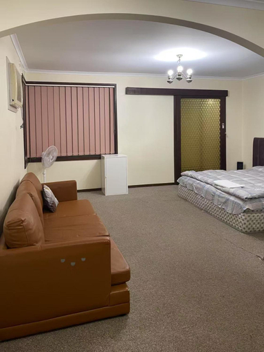 Bedroom 4, a 别墅大床间毗邻公园和公交车站, Whittlesea - South-East