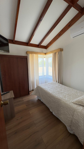 Others 5, Residencial del Valle, Melipilla