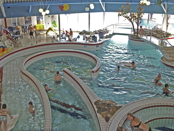 Pool 4, Cozy Coastal Retreat Texel, Texel