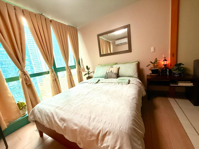 Bedroom 4, BGC One Uptown, Taguig
