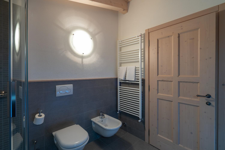 Bathroom 2, Marzia Lounge, Sondrio