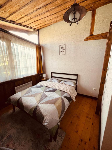 Others 3, Cabana Vanatorului 8, Rasnov