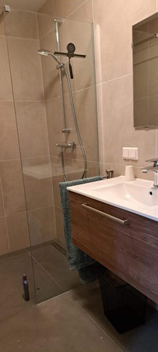 Bathroom 2, B&B De Blauwe Melkbus, Ede
