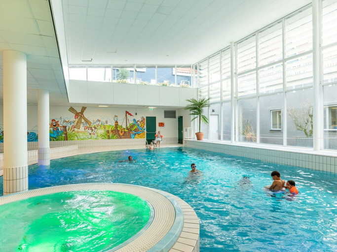 Pool, Nice Hotel Room Only 1 km From Volendam Centre, Edam-Volendam
