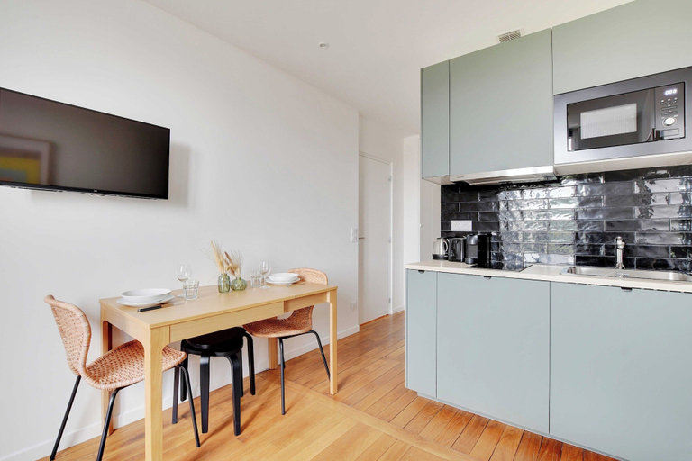 Private kitchen, Modern Apartment - 1br-4p - Nanterre, Hauts-de-Seine