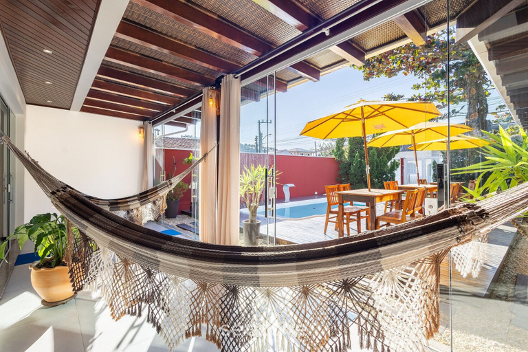 Dining 5, House With Pool and BBQ 190m From the sea Wpe0304, Penha